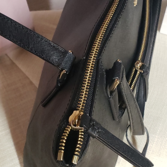Kate Spade Black leather handbag/tote - Picture 5 of 15